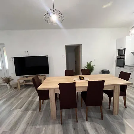 Somlo Kiss Birtok Somloszolos