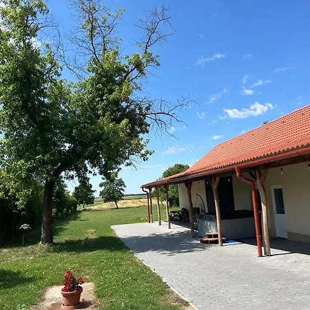 Somlo Kiss Birtok * Somloszolos